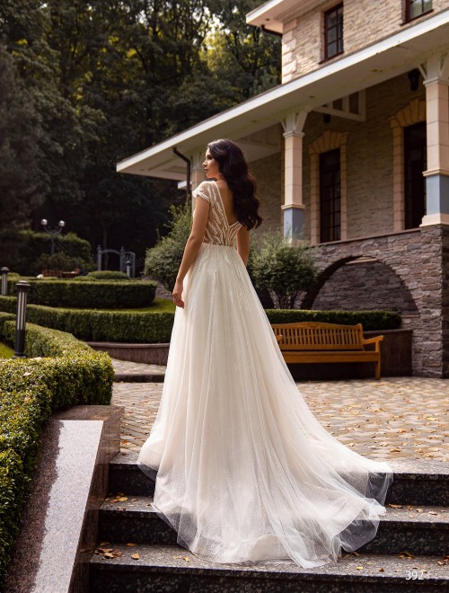 https://www.sposa-lia.com/images/stories/virtuemart/product/392       (3) 1.jpg